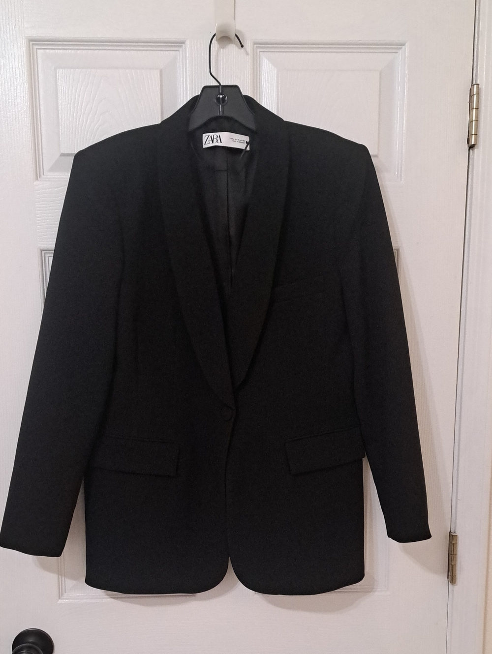 Zara Black Single-Button Shawl-Collar Blazer